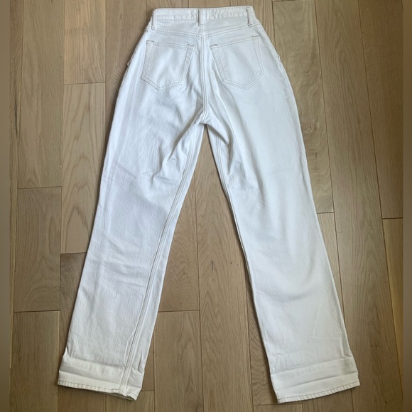 curve love high rise 90s relaxed jean. pleated. cream/white color - Picture 4 of 5